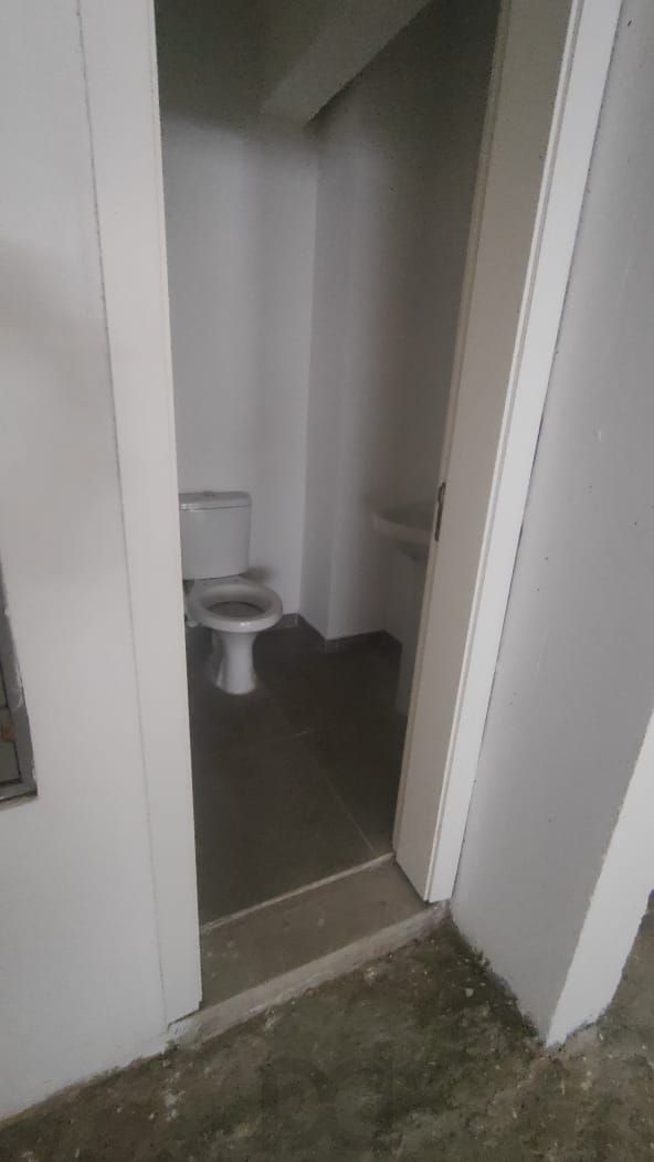 Vende loja ,com mezanino 180m², 2 banheiros — foto 37