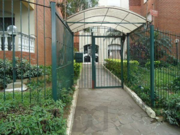 Apartamento de 2 dormitórios no bairro Teresópolis térreo com pátio DESOCUPADO — foto 18