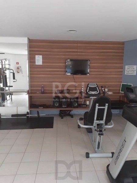 Apartamento 2 dormitórios e 1 vaga de garagem escriturada, no bairro Cristal — foto 6