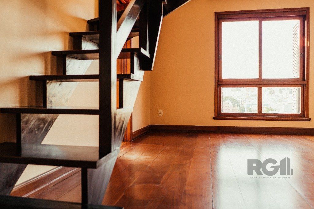 Vende-se cobertura 3 quartos com suíte e 2 vagas - 333m² - Mont Serrat — foto 14