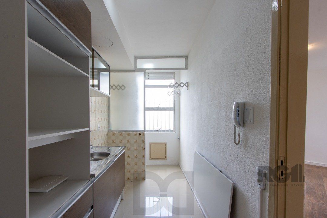 Apartamento de 2 Dormitórios com Vaga Coberta no Conjunto Residencial Santos Dumont — foto 8