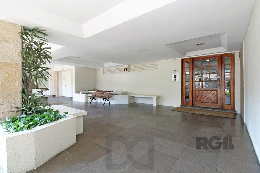 Apartamento a venda de 2 dormitórios na Rua Santa Cecilia Porto Alegre — foto 4