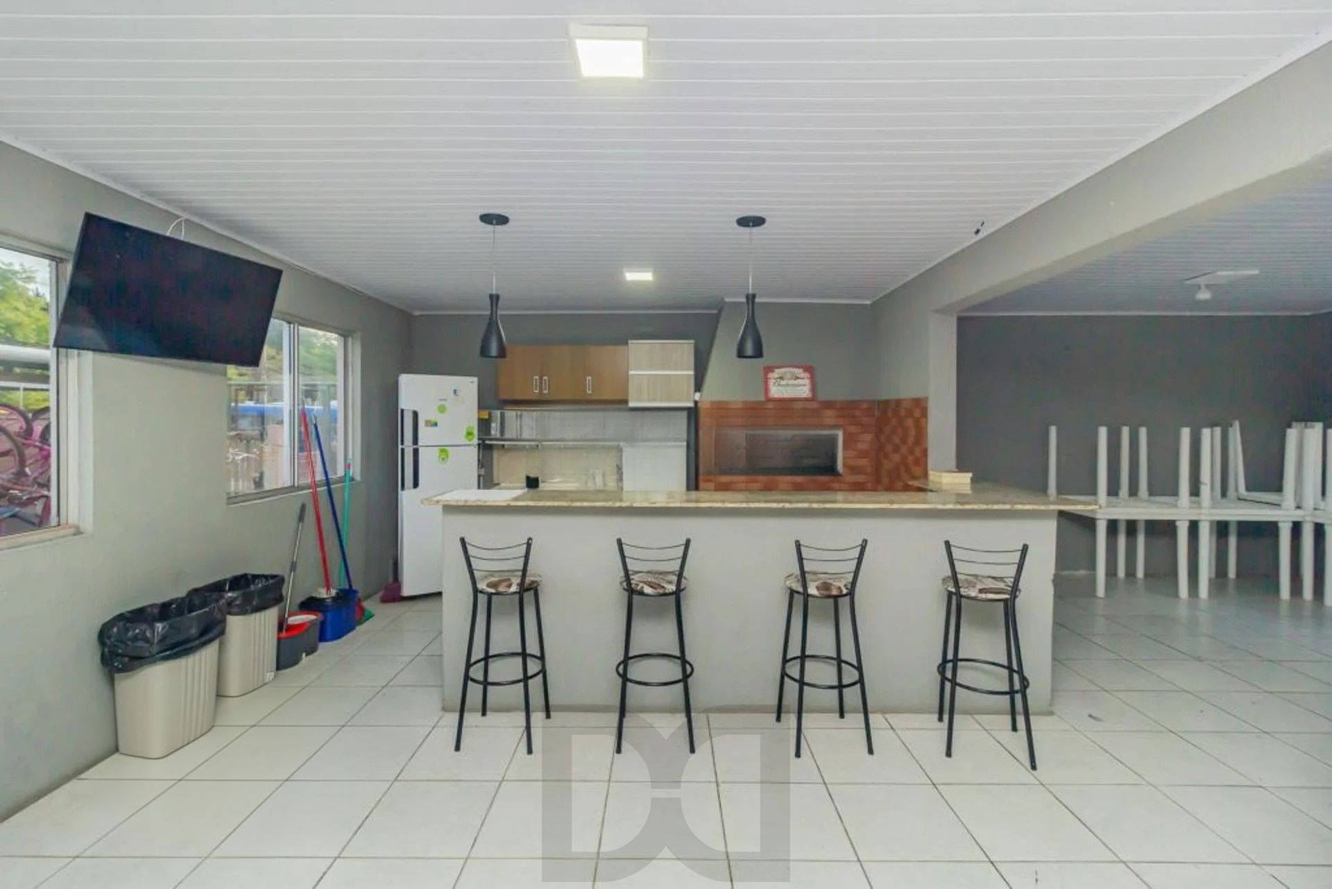 Apartamento com 2 quartos, vaga e portaria 24 hrs no bairro Rubem Berta — foto 19