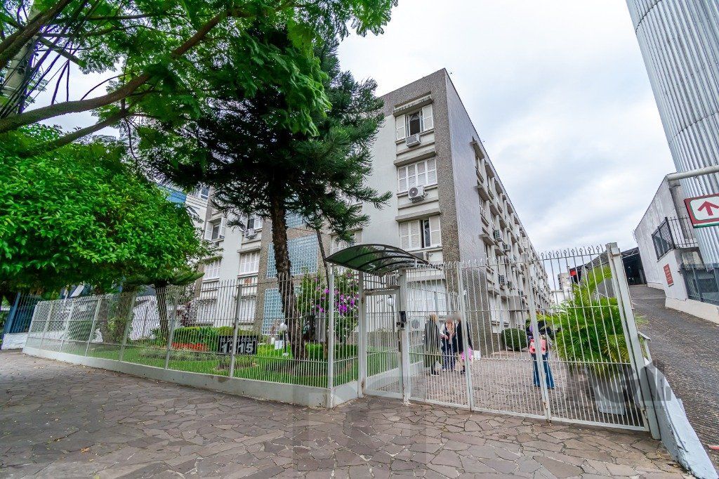 Apartamento no bairro Santa Cecilia de 2 dormitórios DESOCUPADO — foto 2