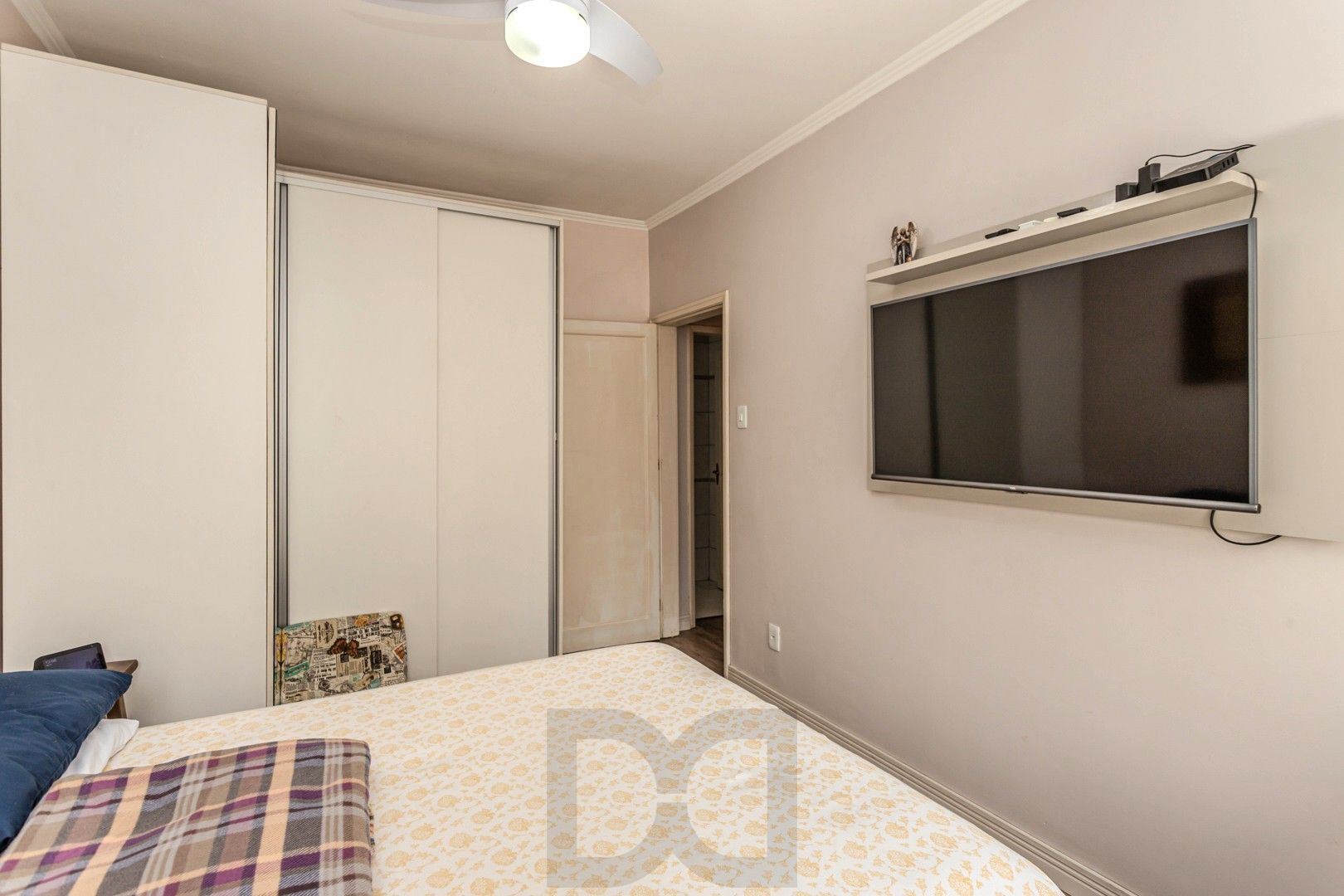 Apartamento MOBILIADO no Centro de 2 dormitórios e vaga — foto 12