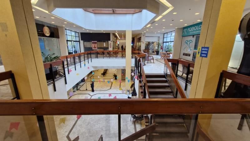 Loja térrea na Galeria Dr. Florêncio Ygartua - Bairro Moinhos de Vento — foto 3