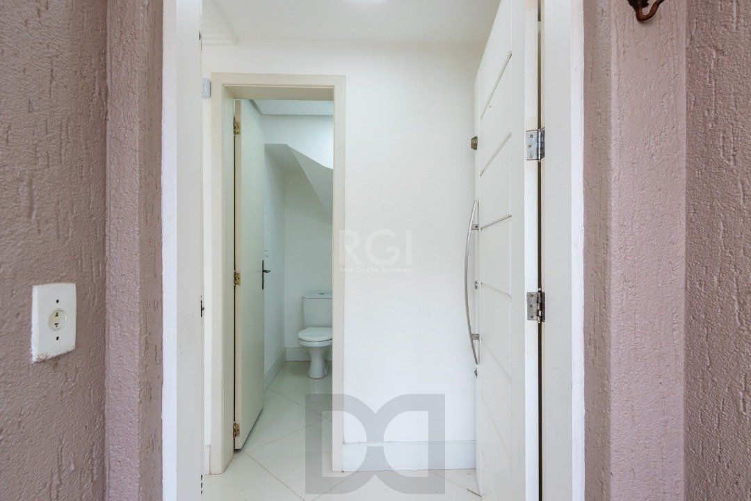 Casa em condomínio com 4 dormitórios. Bairro Vila Assunção — foto 3