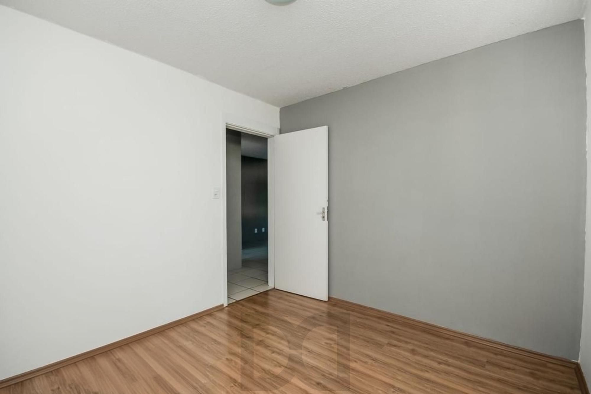Apartamento térreo de 2 quartos, portaria 24 horas no bairro Glória. — foto 11