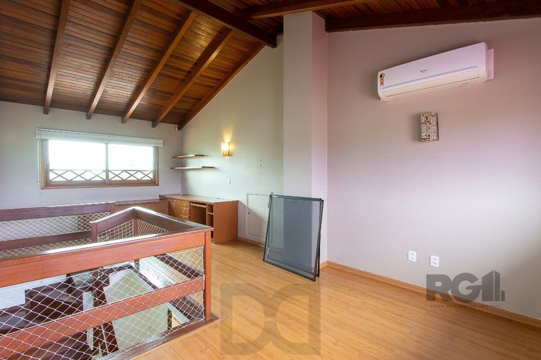 Casa de alvenaria, 3 dormitórios, 1 suíte e pátio com piscina, bairro Espírito Santo. — foto 50
