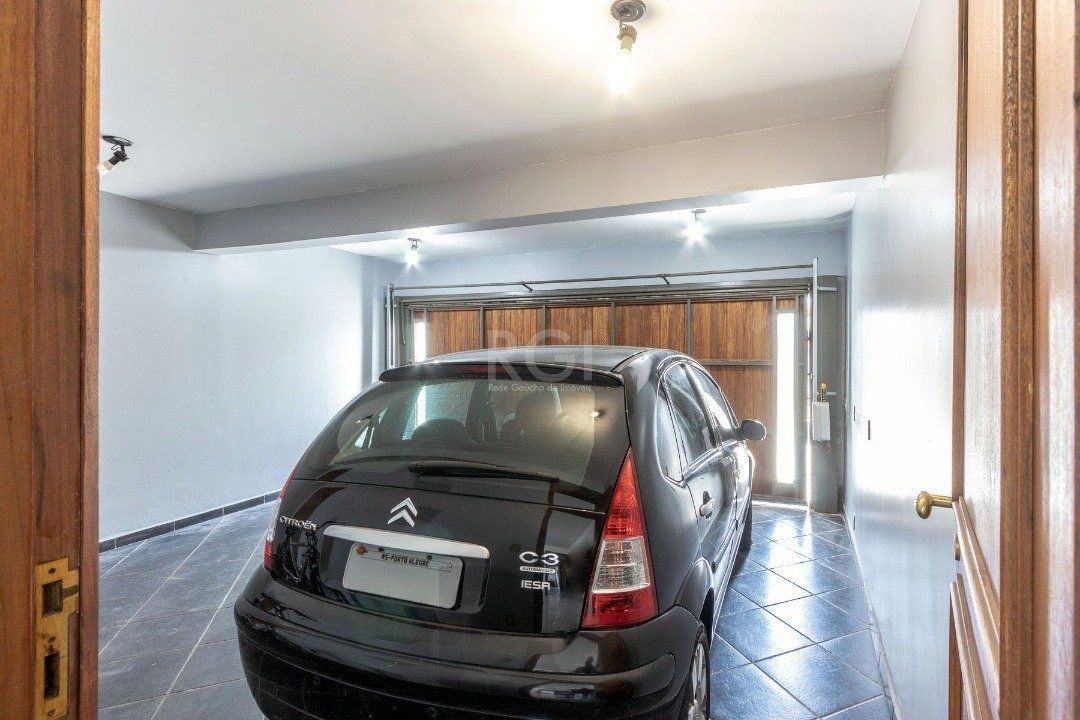 Casa para Venda - 451.63m², 5 dormitórios, sendo 1 suites, 4 vagas - Cristal — foto 18