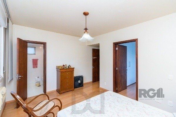 Vende-se amplo apartamento 3 quartos c/ suíte, 2 vagas, living com sacada e vista - 139m² - Auxiliadora — foto 18