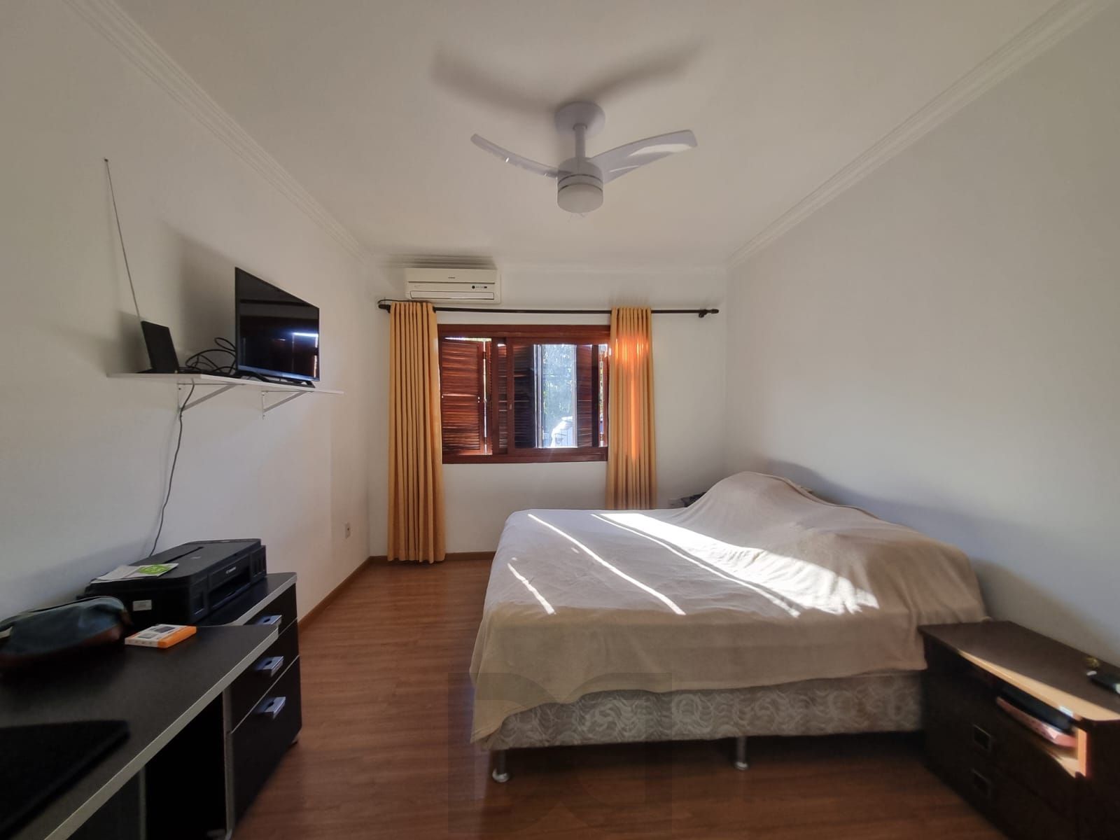 Casa para Venda - 177m², 4 dormitórios, sendo 1 suites, 2 vagas - Partenon — foto 30
