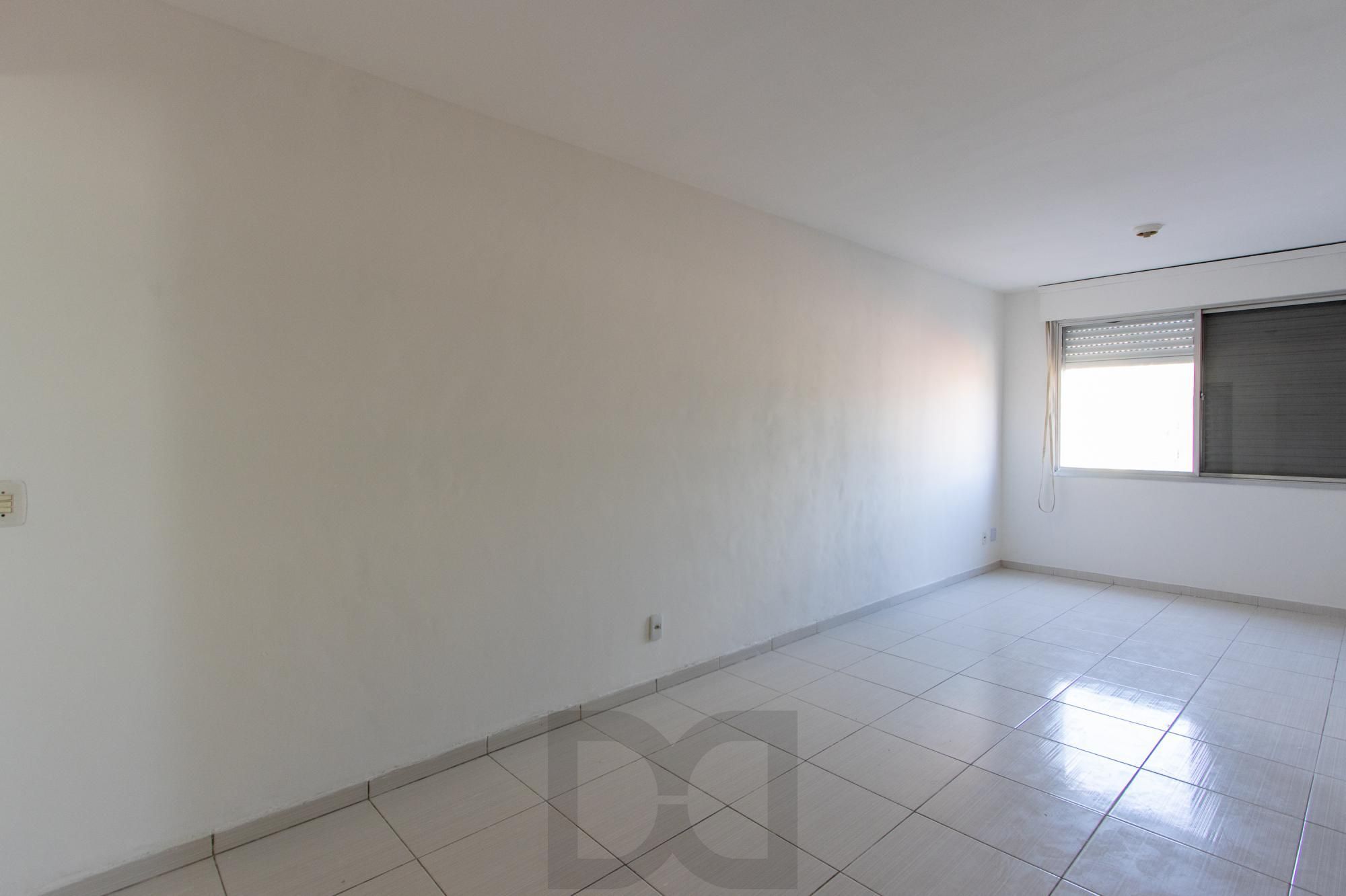 Apartamento de 02 dormitórios, banheiro social e lavabo. Vista panorâmica, cozinha ampla e área de serviço ampla. — foto 6
