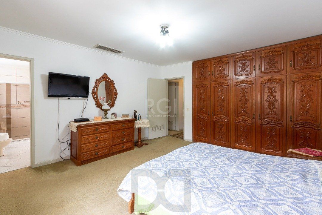 Casa para Venda - 280m², 4 dormitórios, sendo 1 suites, 3 vagas - Vila Assunção — foto 27