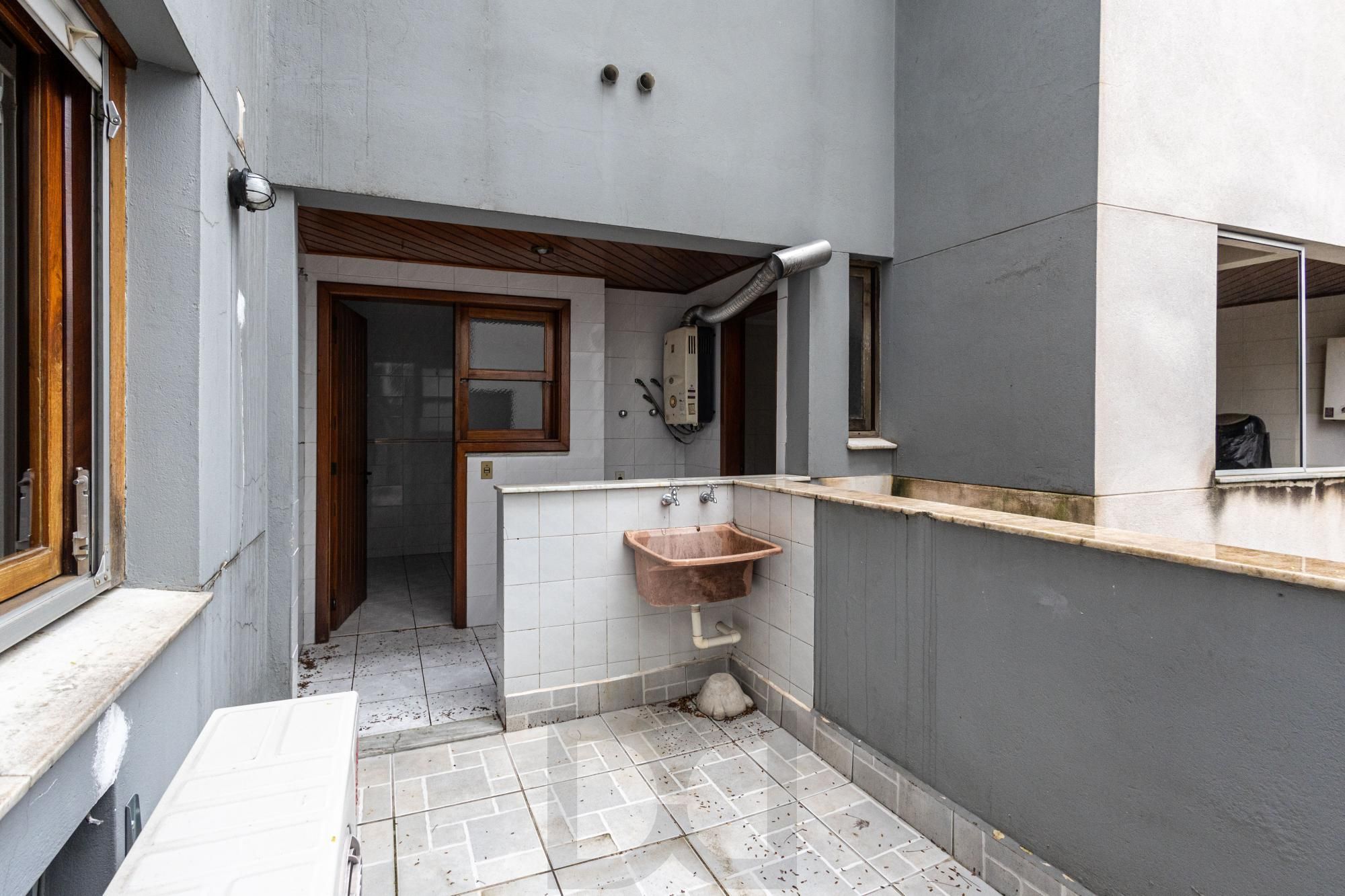 Apartamento de 2 dormitórios no bairro Moinhos de Vento — foto 13