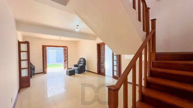 Casa térrea com 3 dormitórios, piscina, espaço gourmet com churrasqueira. — foto 4