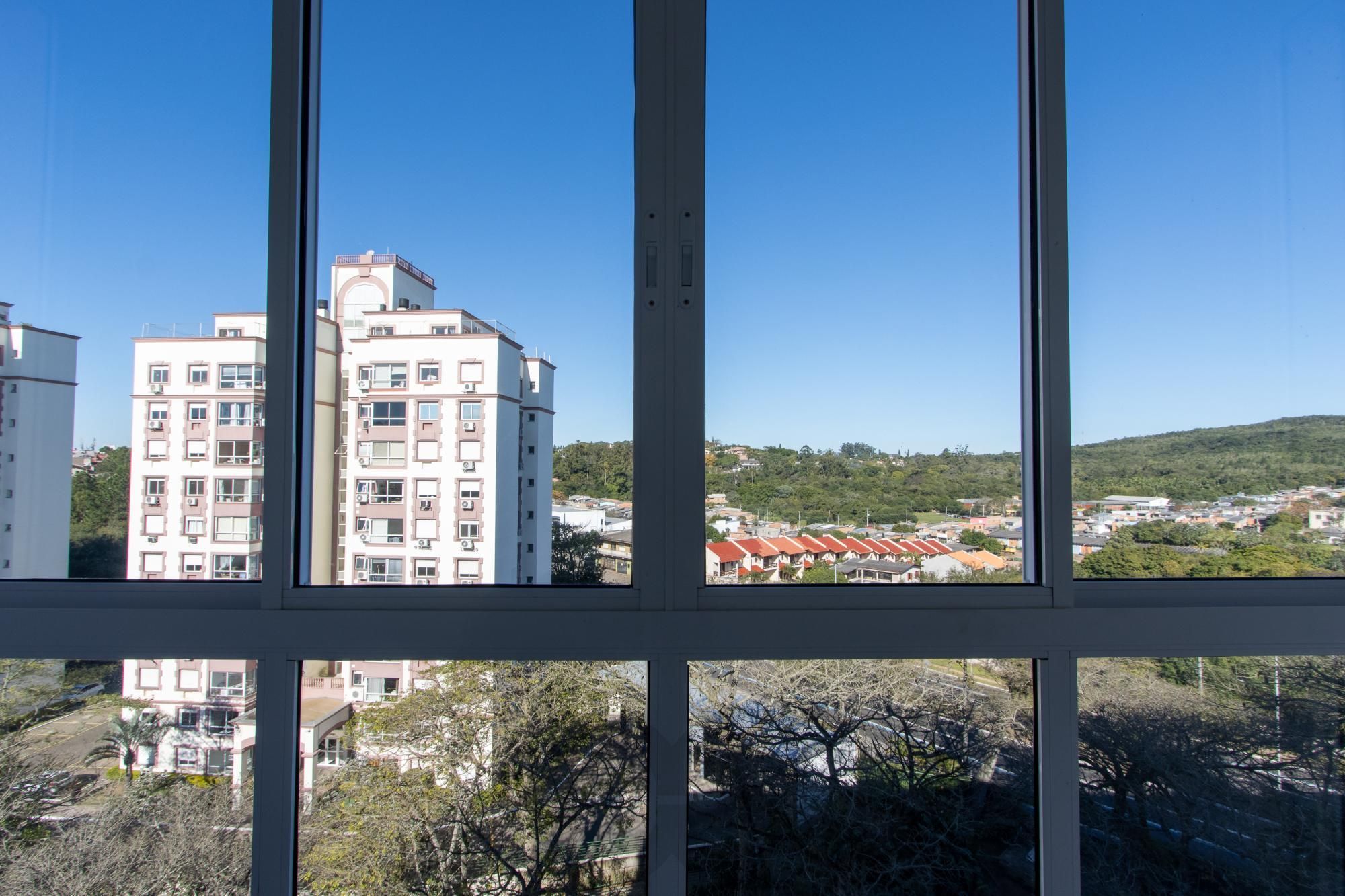 Apto com 3 dormitórios suíte e box coberto ( nunca habitado e reformado ) — foto 3
