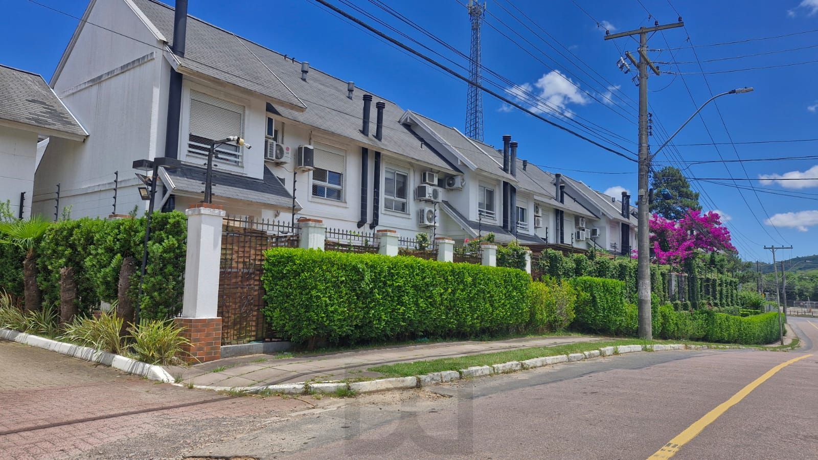 Casa em Condominio fechado, 5 dormitórios com infraestrutura completa — foto 49