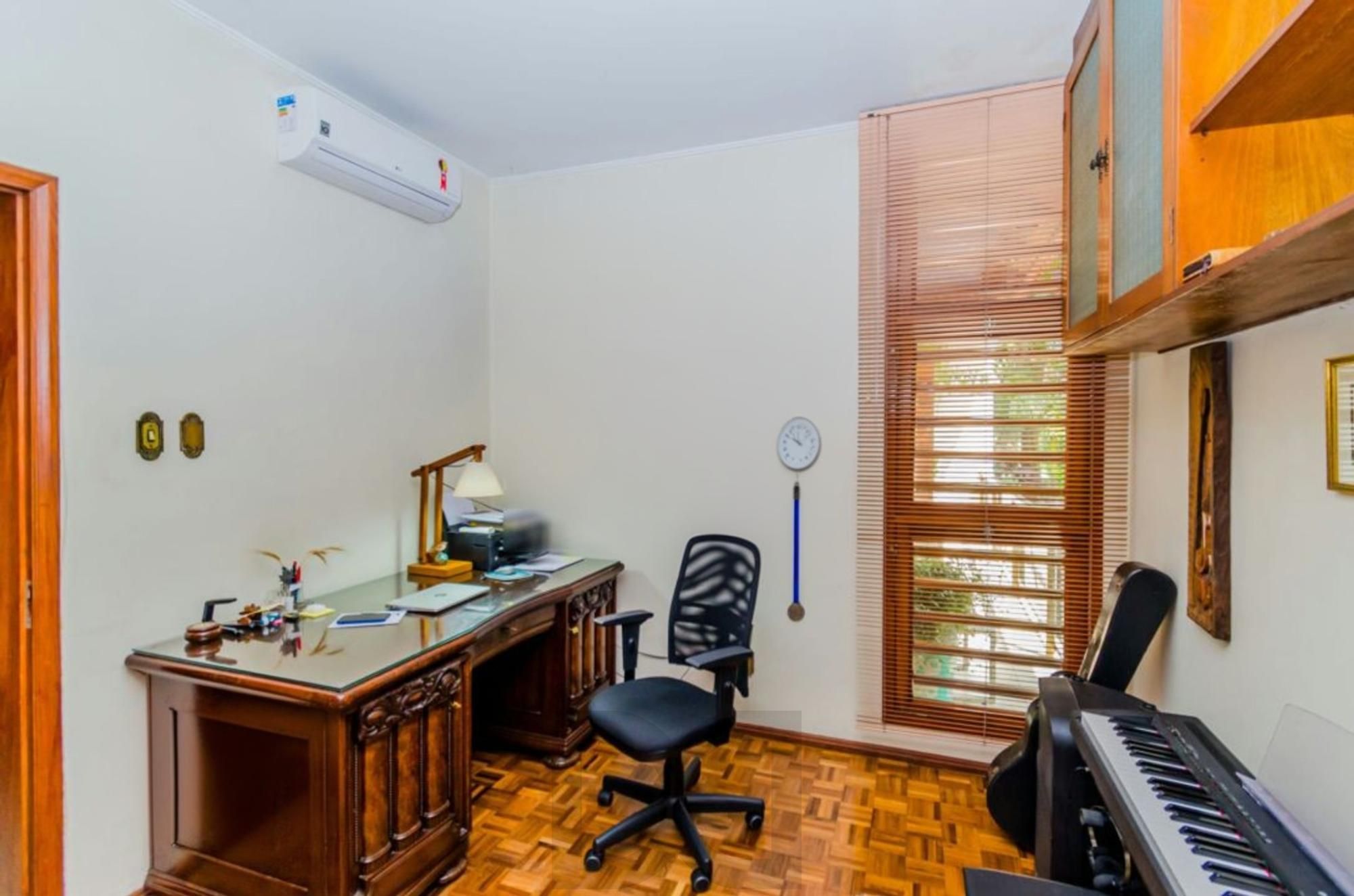 Casa à venda no Jardim Lindóia com piscina e 6 vagas — foto 17