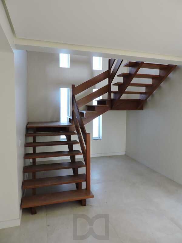 Casa nova de 600m² com 4 dormitórios e 3 vagas — foto 63