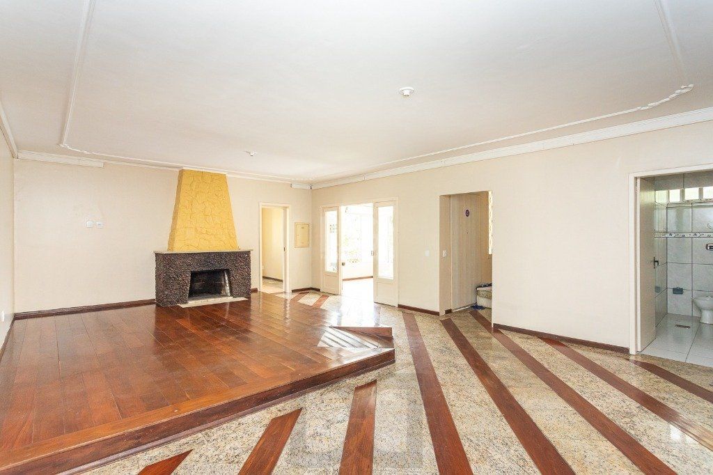 Casa para Venda - 740m², 5 dormitórios, sendo 1 suites, 3 vagas - Vila Assunção — foto 7