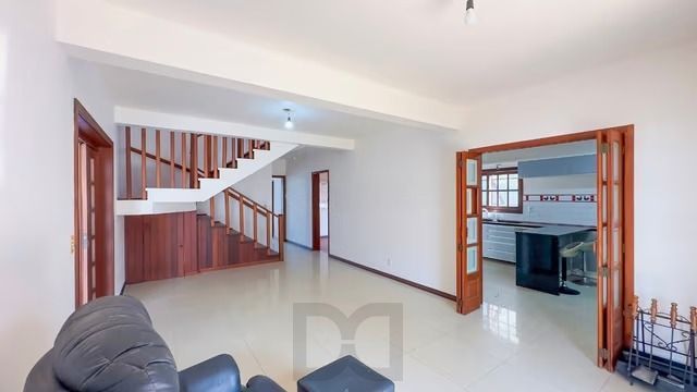 Casa térrea com 3 dormitórios, piscina, espaço gourmet com churrasqueira. — foto 3