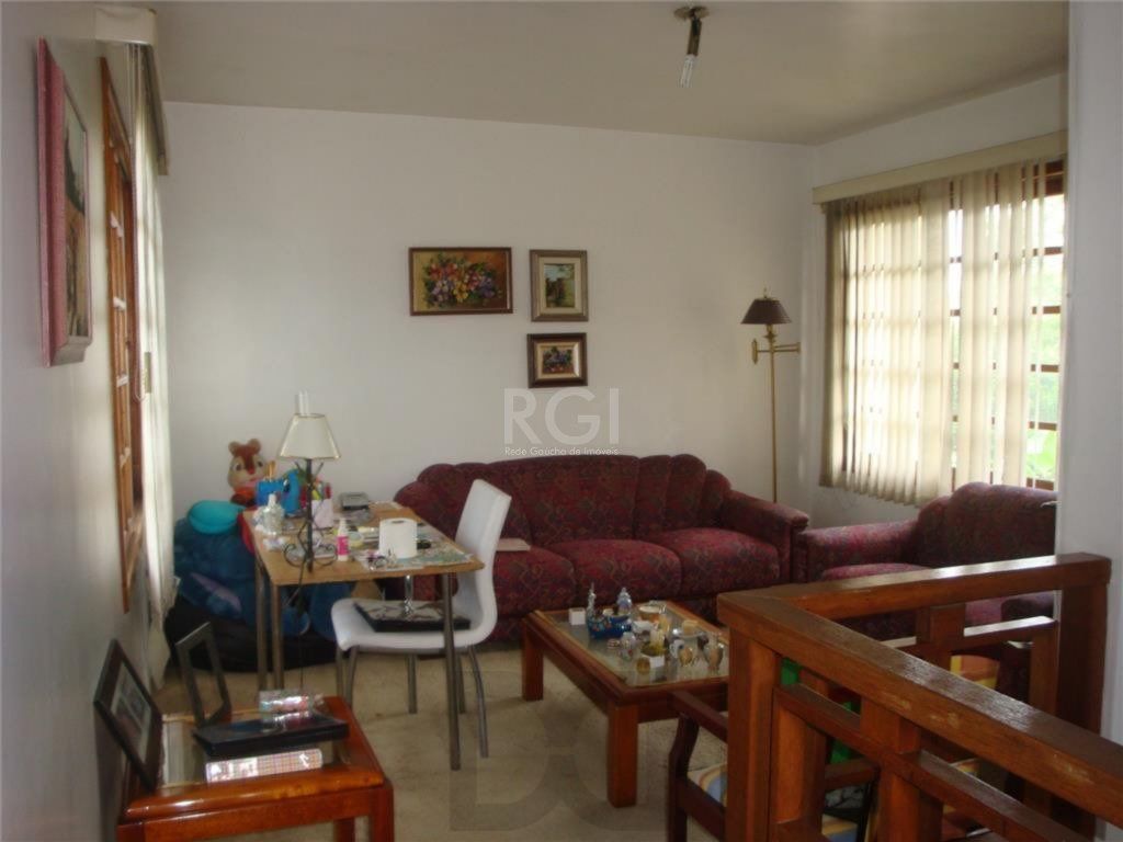 Casa para Venda - 240m², 4 dormitórios, sendo 1 suites, 4 vagas - Nonoai — foto 11