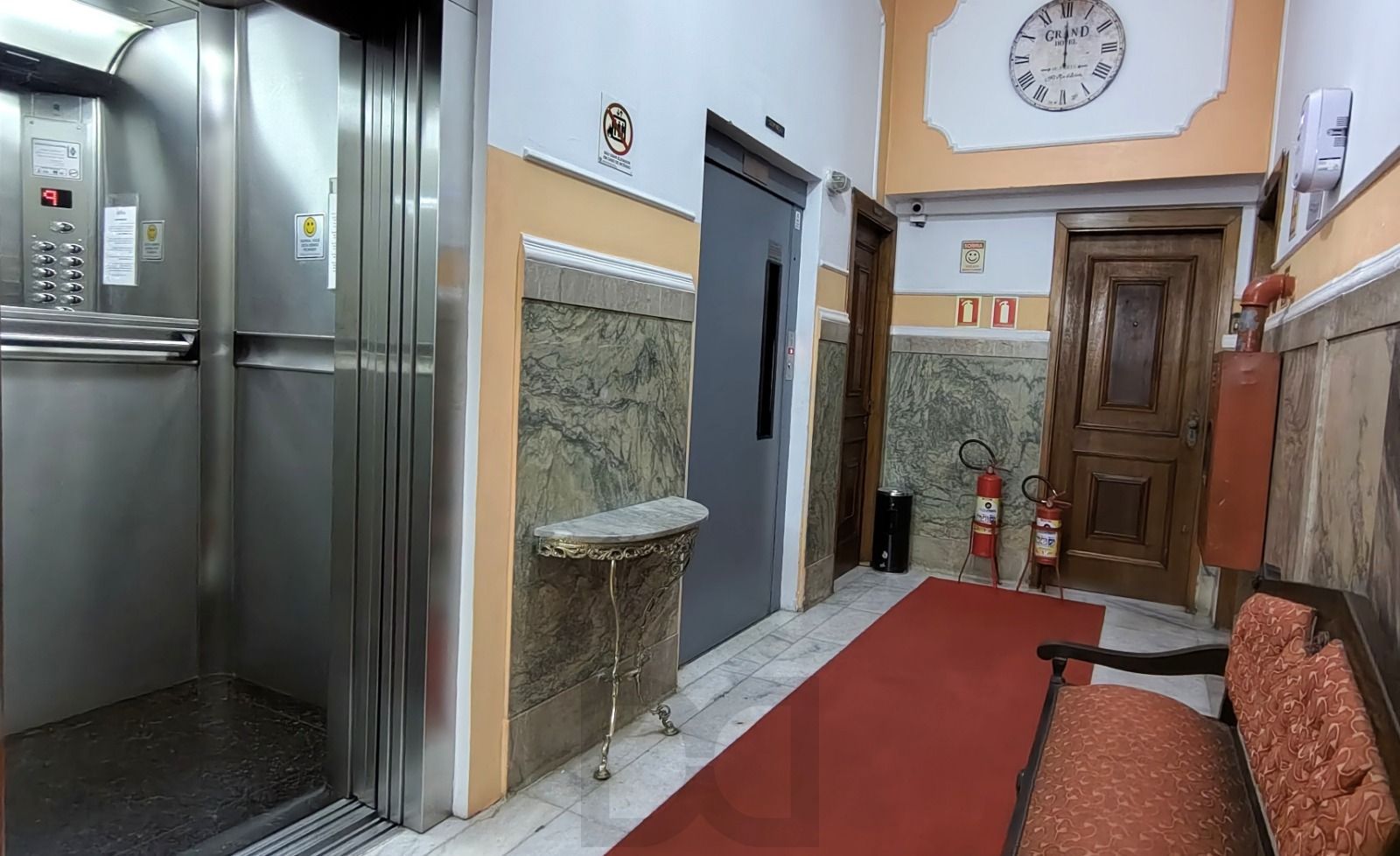 Apartamento de 3 dormitórios, 2 banheiros no Centro Histórico. — foto 3