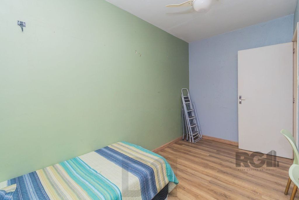 Apto 2 dorm, reformado, no  Menino Deus — foto 4