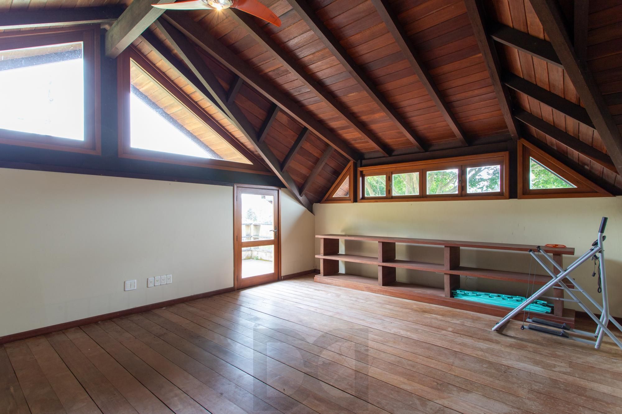 Casa em condominio com patio e 4 suítes na Vila Nova. — foto 15