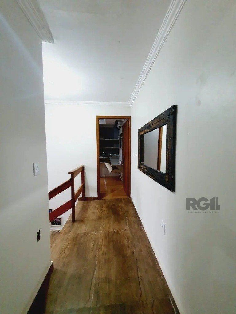 Casa com 3 dormitórios no bairro Lomba do Pinheiro — foto 19