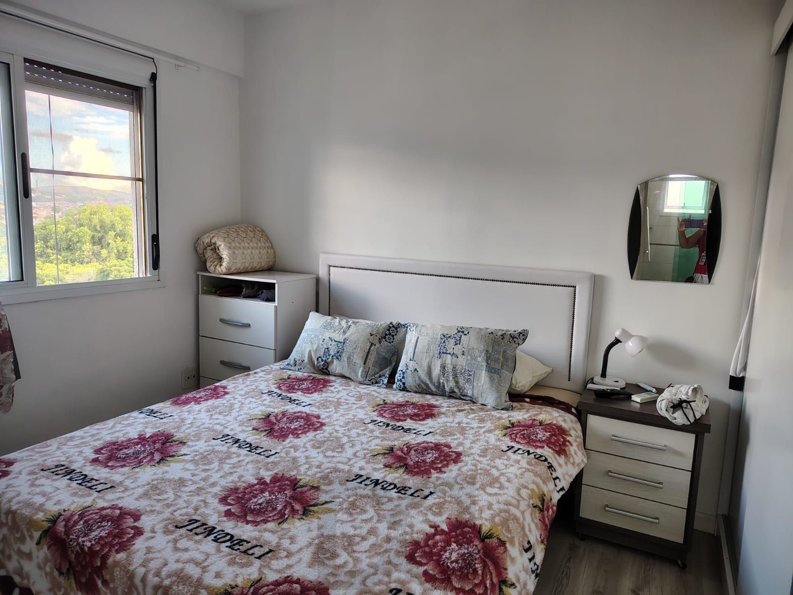 Apartamento de 2 quartos, living para 2 ambientes, cozinha com churrasqueira e 1 vaga de garagem coberta. — foto 10