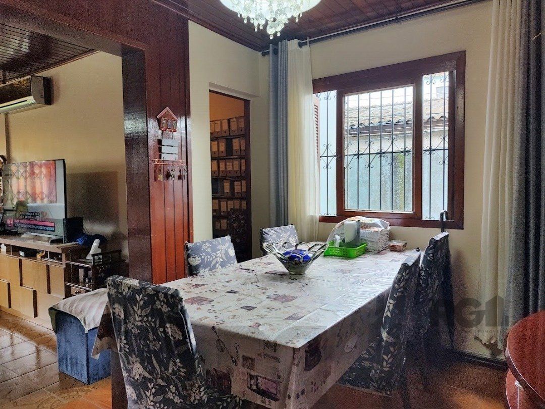 Casa para venda com 3 dormitórios no bairro Tristeza — foto 10