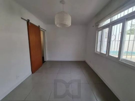 Casa 3 Dormitórios com Piscina à Venda no Guarujá – Zona Sul de Porto Alegre — foto 7