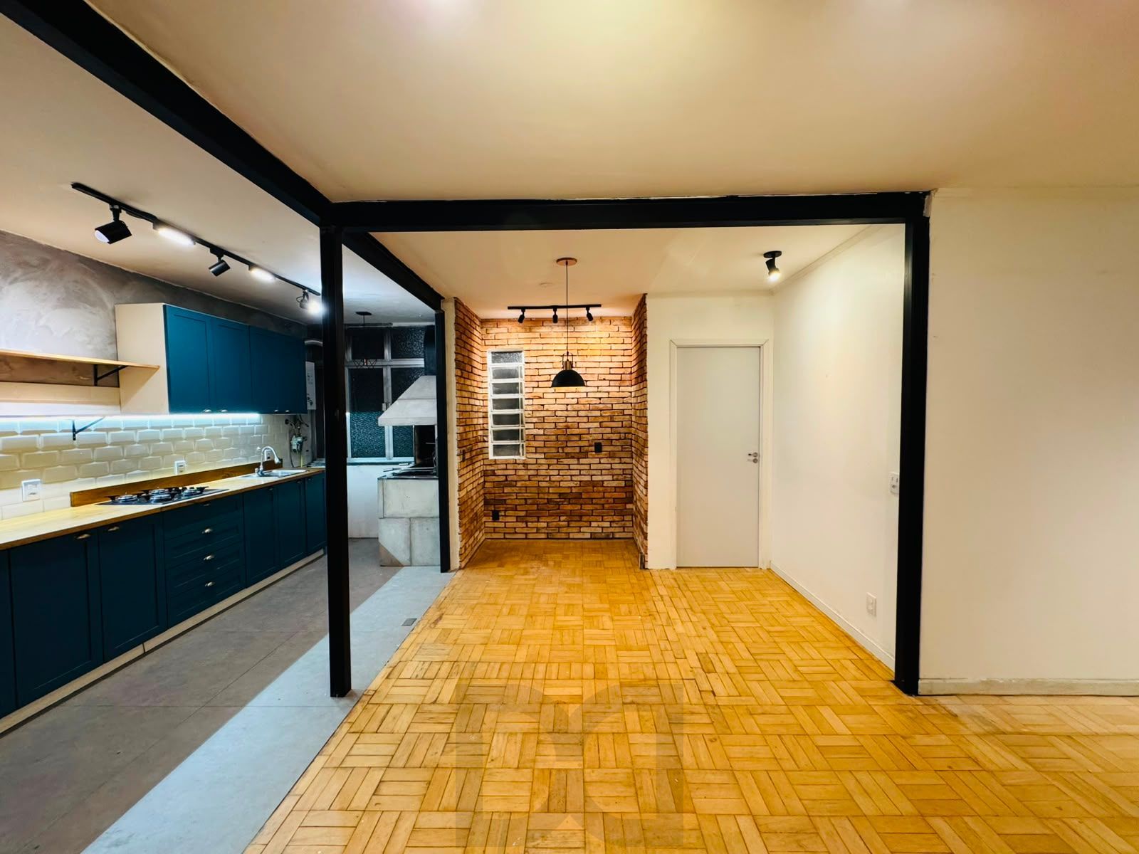 Apartamento reformado de 3 dormitórios com churrasqueira e vaga no Petrópolis — foto 18