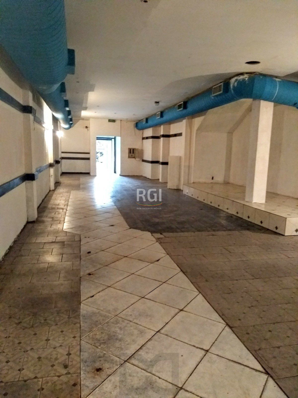 Loja para Venda - 244.56m², 0 dormitórios, Cidade Baixa — foto 3
