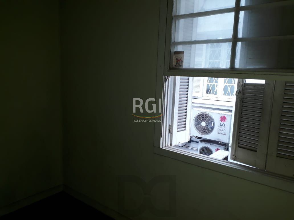 Casa para Venda - 415.8m², 5 dormitórios, 3 vagas - Menino Deus — foto 7
