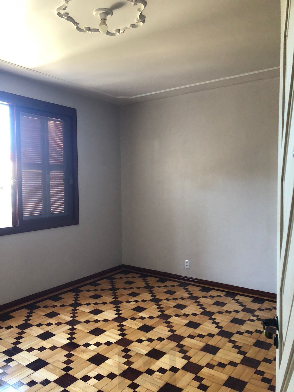 Apartamento 2 Dormitórios Reformado no São João – Av. Pátria — foto 8