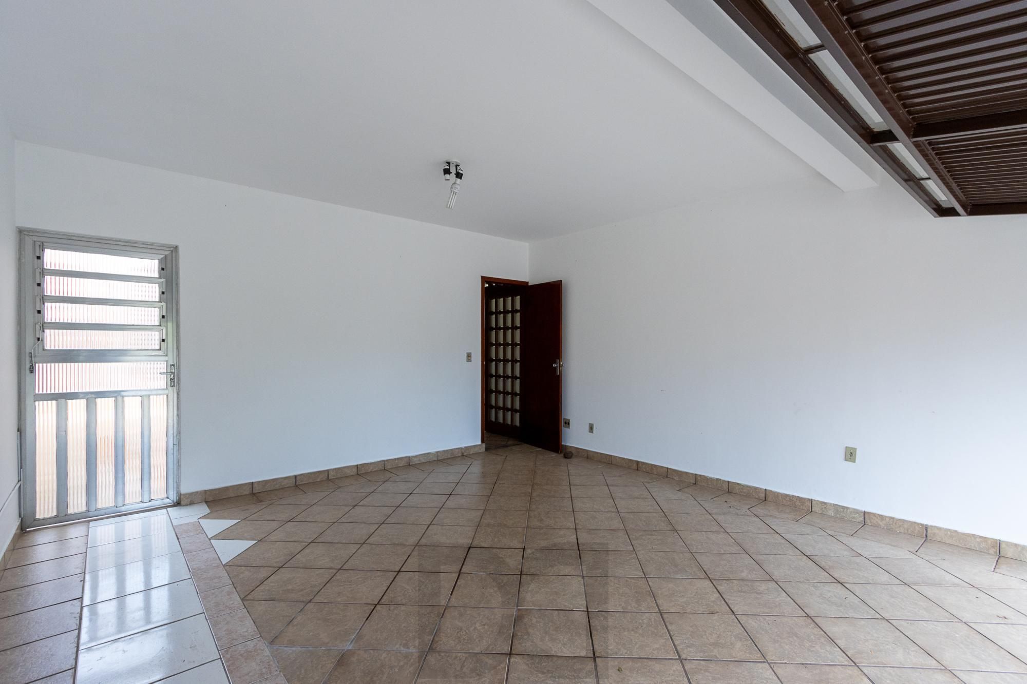 CASA RESIDENCIAL 04 DORMITÓRIOS | CAVALHADA — foto 11