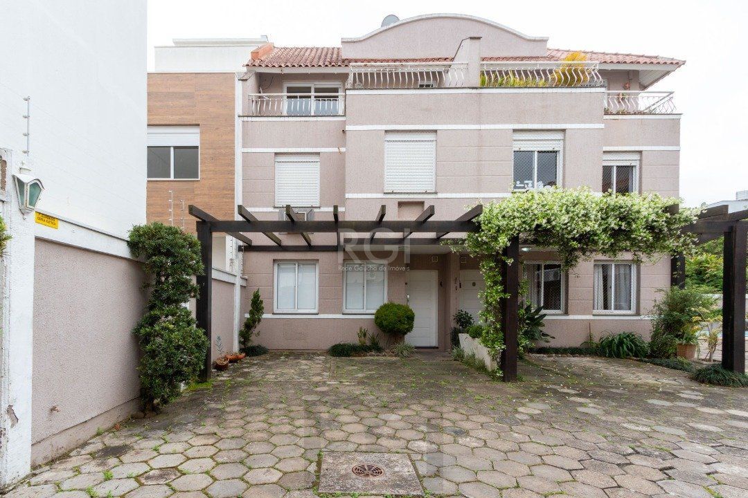 Casa em condomínio com 4 dormitórios. Bairro Vila Assunção — foto 1