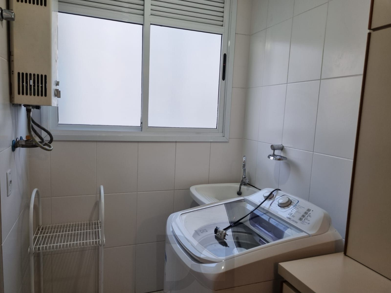 Apartamento de 3 dormitórios, sendo 1 suíte, no bairro Santo Antonio. — foto 17