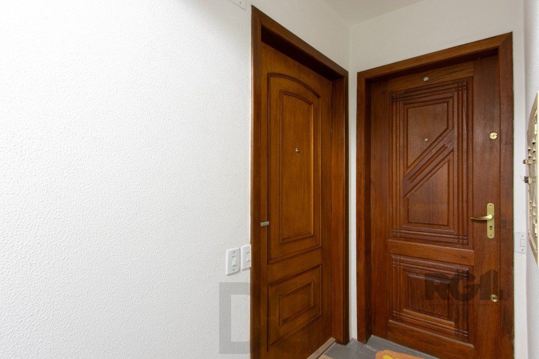 Apartamento de 2 Dormitórios com Vaga Coberta no Conjunto Residencial Santos Dumont — foto 22