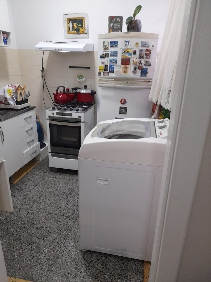 Vende apto de 02 dormitórios, sala, banheiro, cozinha e área de serviço — foto 14