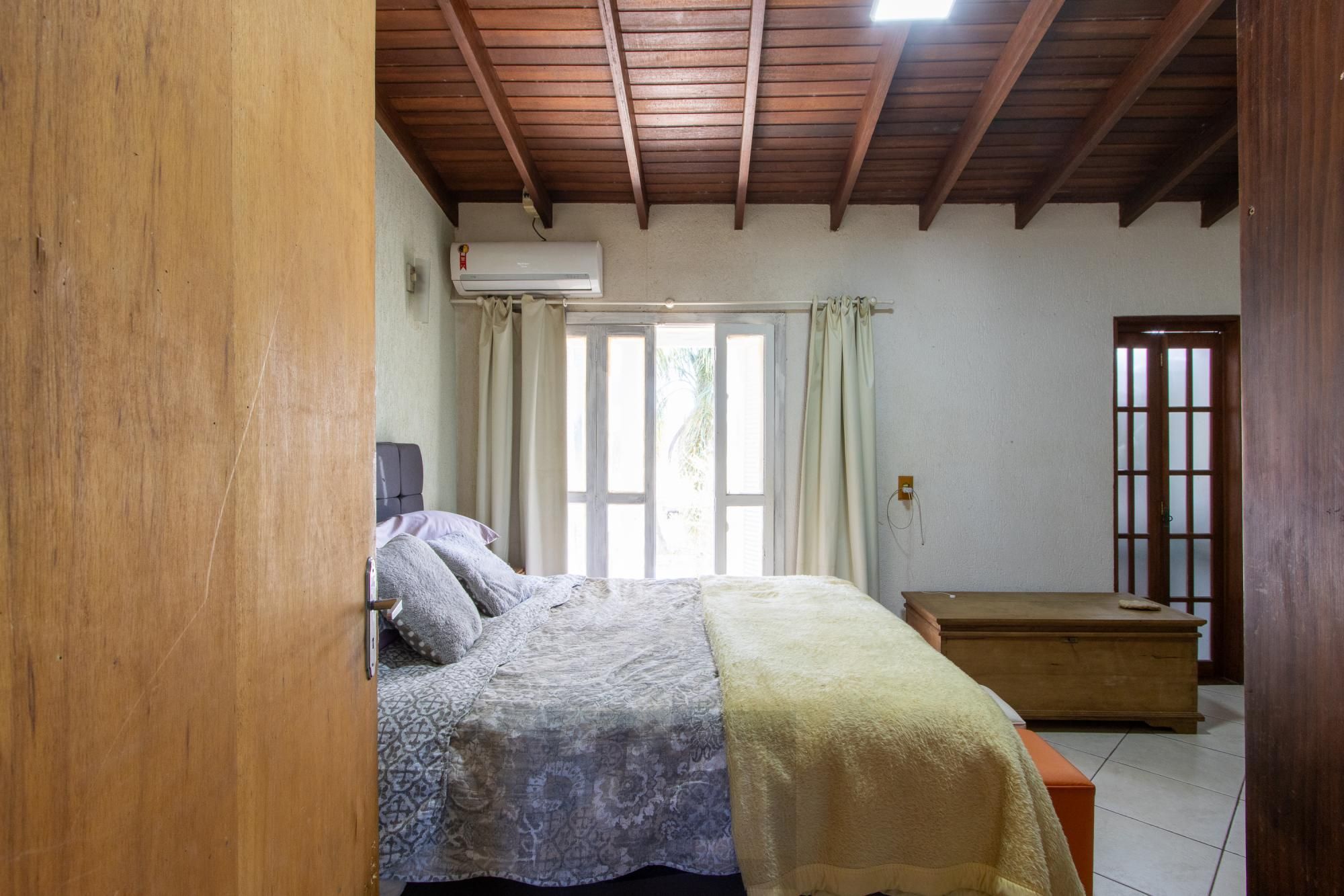 Sobrado amplo com 4 dormitórios com piscina e casa extra no mesmo terreno – Hípica — foto 38