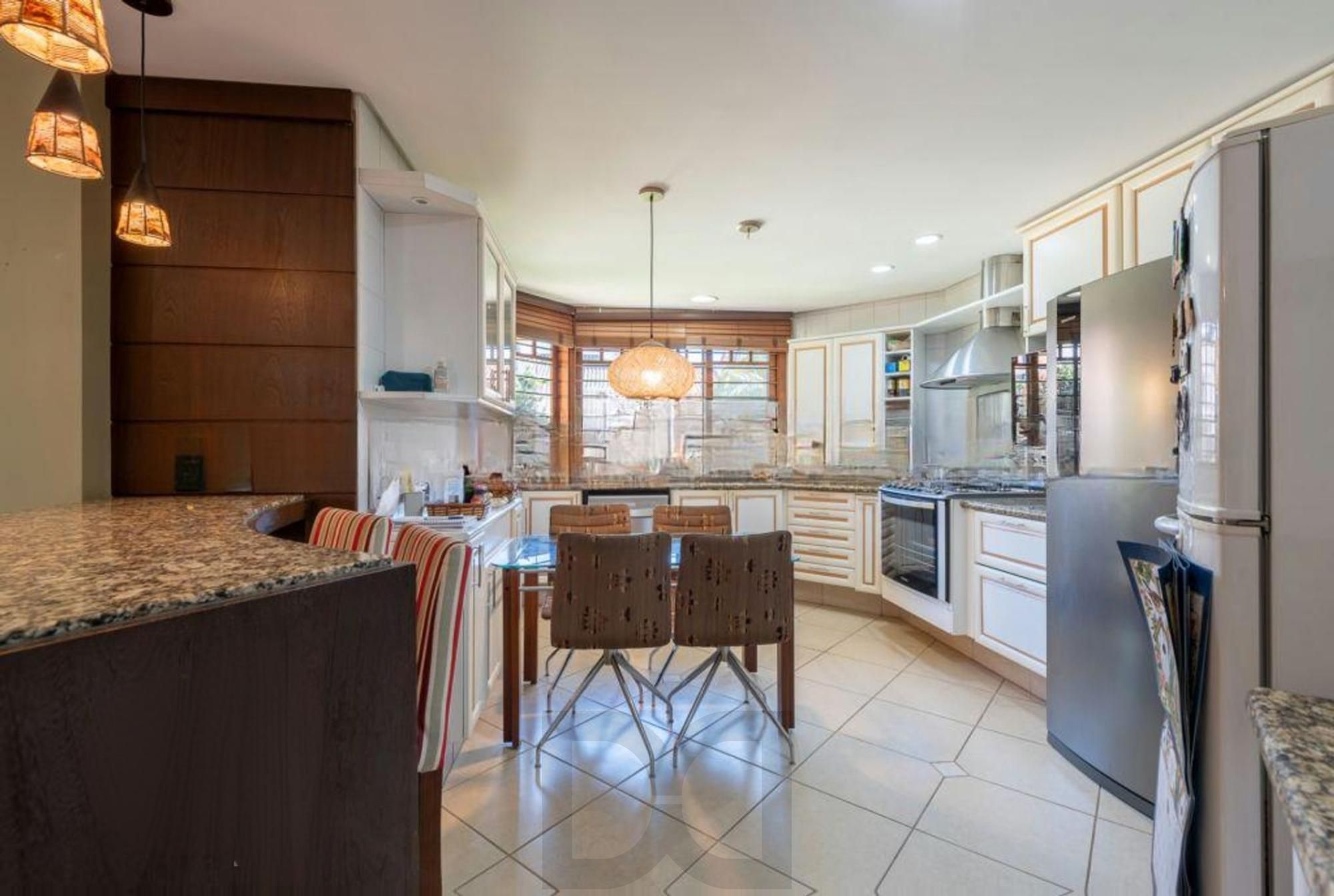 Casa com 5 dormitórios, 2 suítes, 2 vagas e 360m² à venda no Jardim Itu Sabará. — foto 14