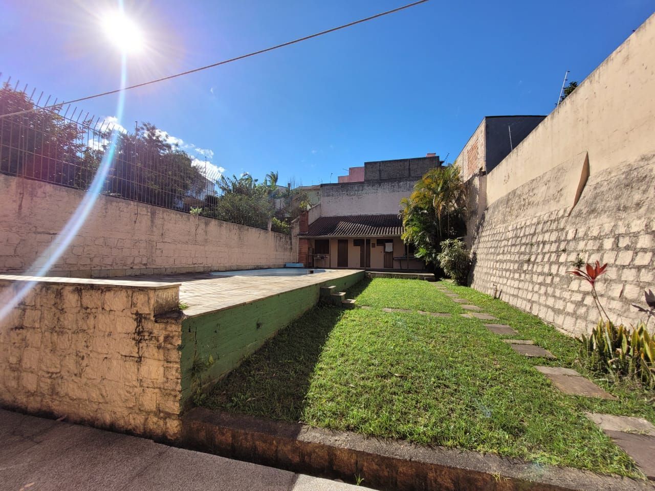 Casa térrea com 04 quartos e com 04 vagas de garagem — foto 33