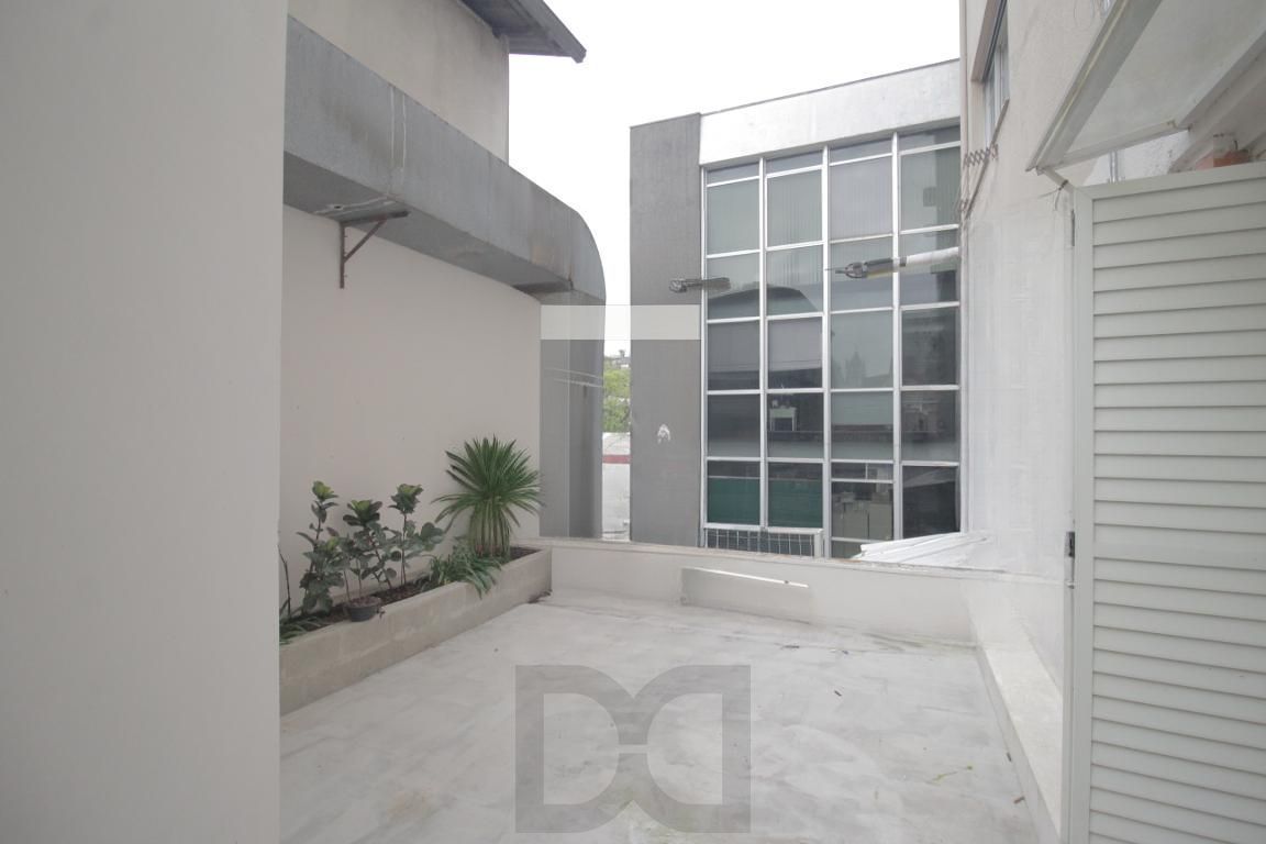 Apartamento 2 dormitórios com dependência 70m2 Moinhos de Vento Av. Cristóvão — foto 7