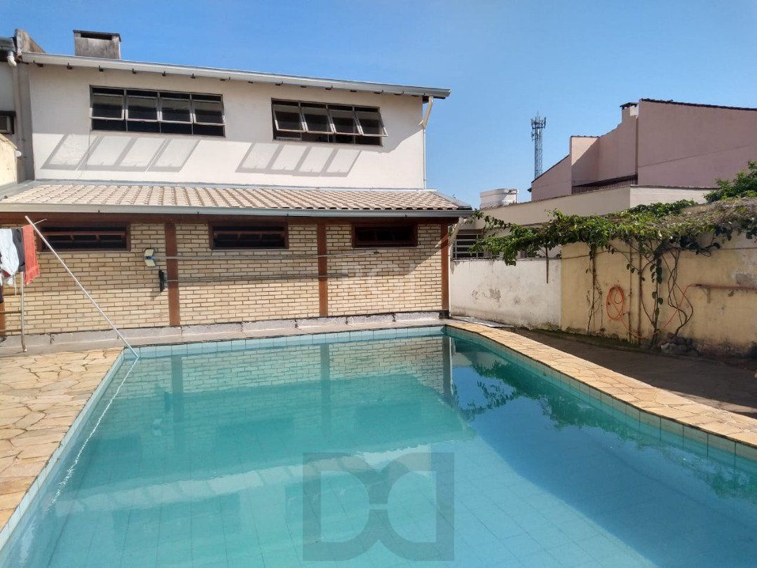 Casa para Venda - 322.4m², 2 dormitórios, 7 vagas - Cristal — foto 1