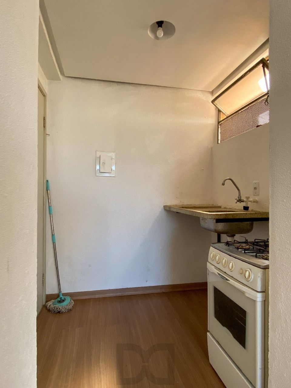 Apartamento semimobiliado com vista, no Centro Histórico — foto 6