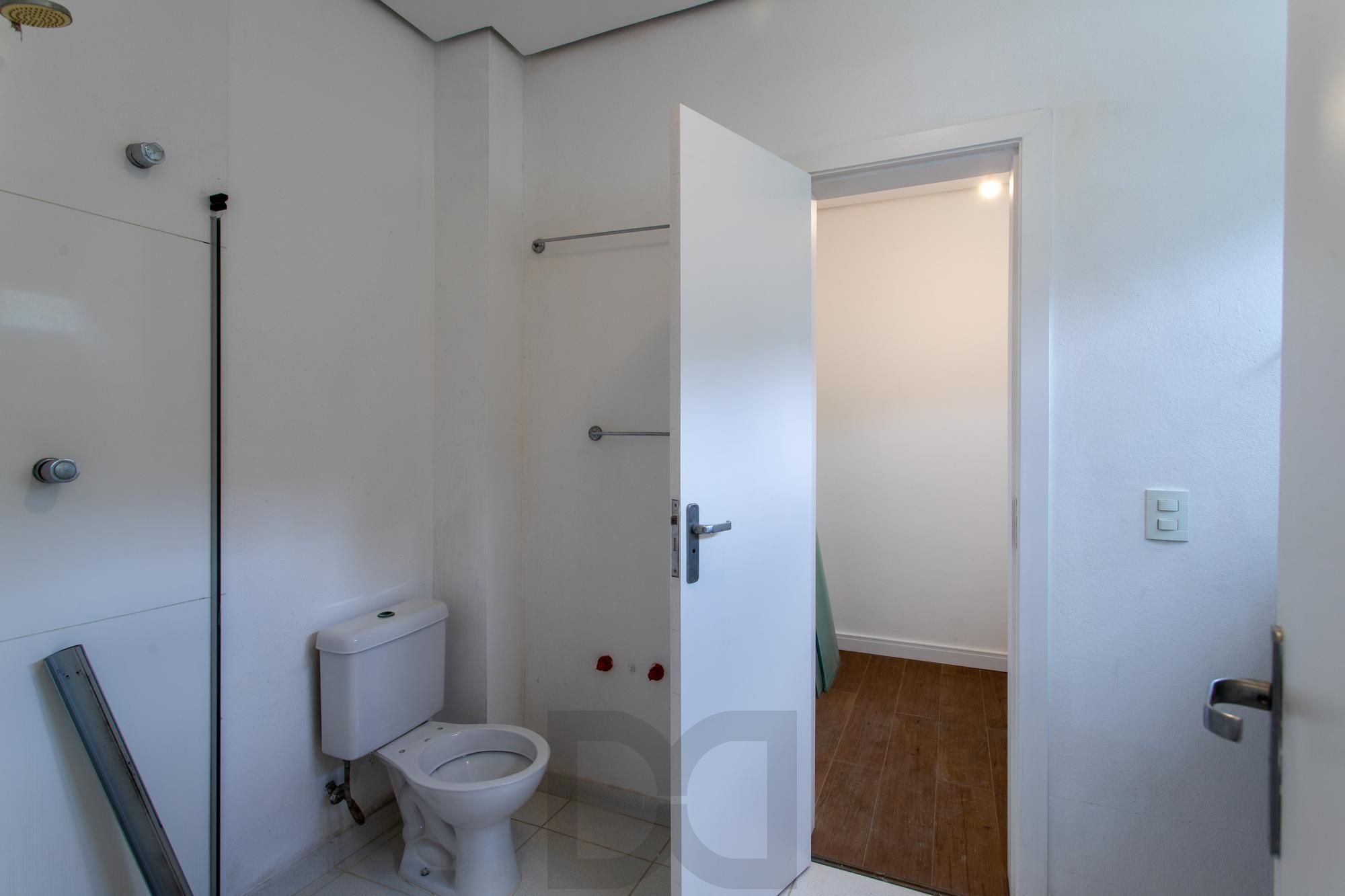 Casa em condomínio no Terra Ville .Esta casa de alto padrão, dispõe de 4 suítes — foto 51